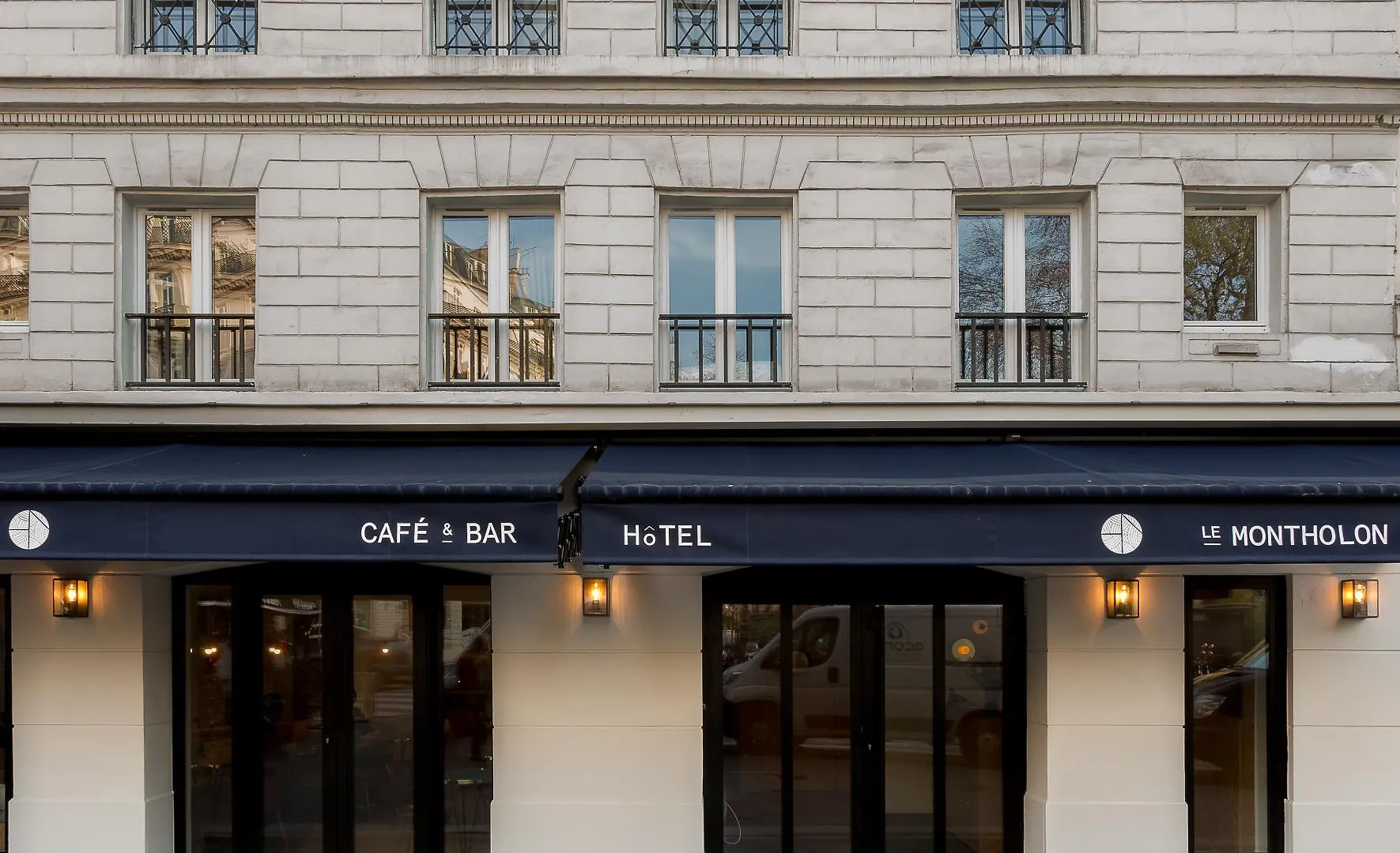 Montholon Hotel